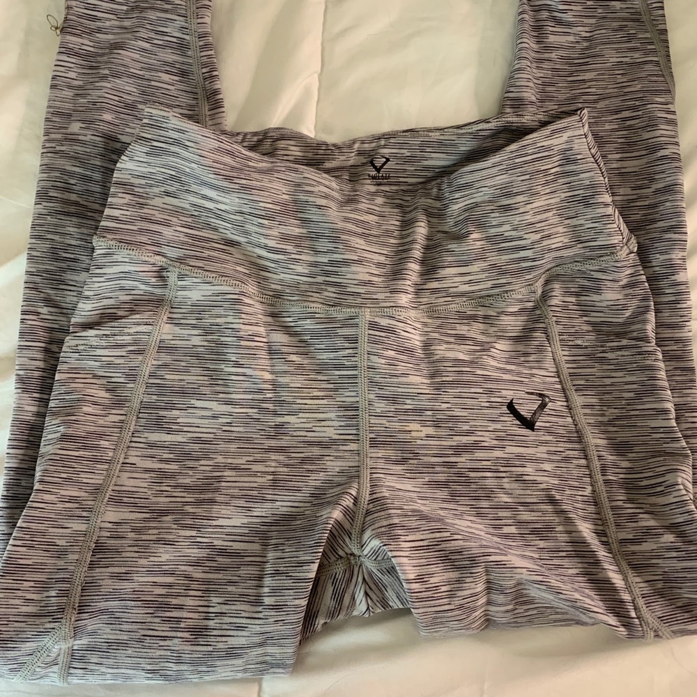 Violate the dresscode leggings scrunch butt